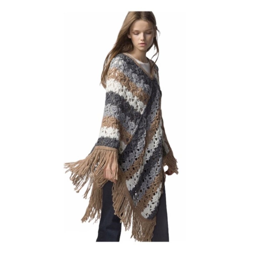 🇨🇦 Massimo Dutti Crochet Poncho